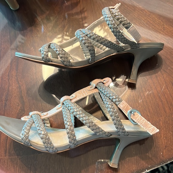 Sandals - Picture 6 of 7